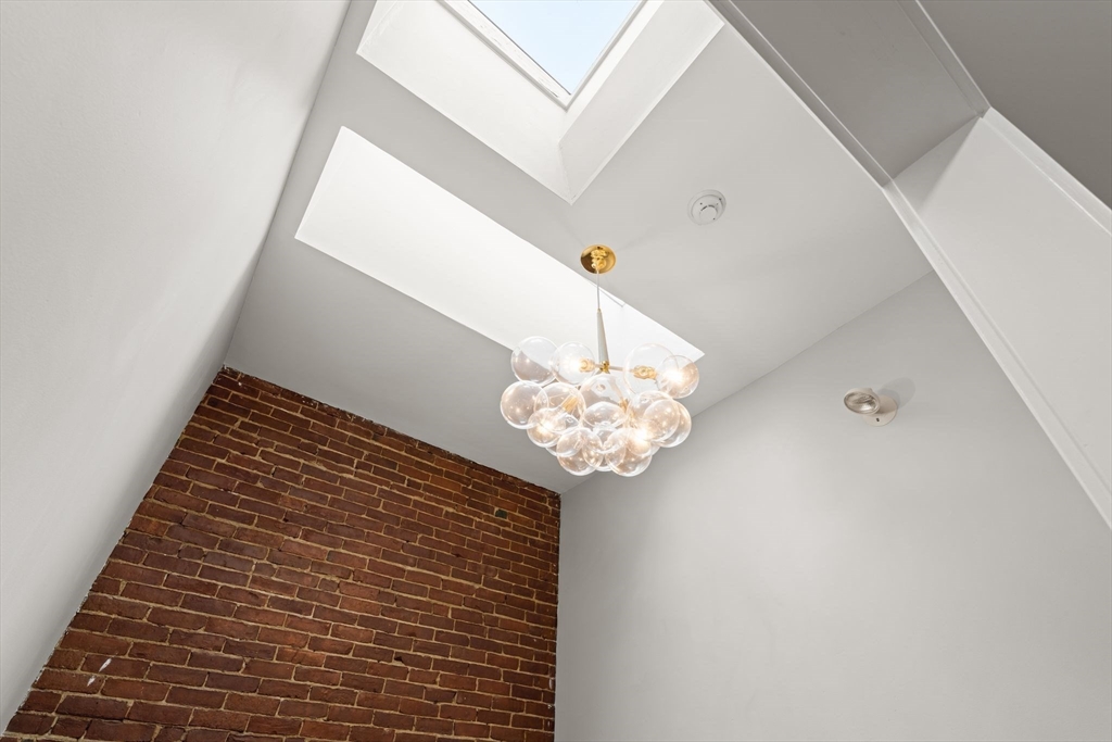 6 Yarmouth Street, Unit 3 Boston, MA 02116 - Photo 10 of 12