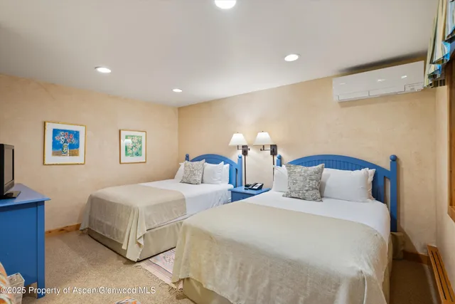 $3,100,000 | 610 South W End Street, Unit D105, Aspen, CO 81611