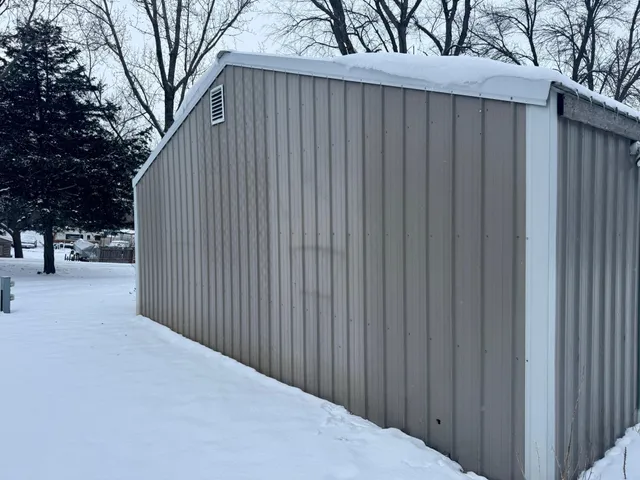 $350,000 | 57975 226th Street, Litchfield, MN 55355