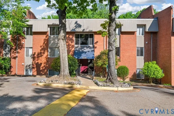 $139,900 | 5226 Castlewood Road, Unit E, Richmond, VA 23234