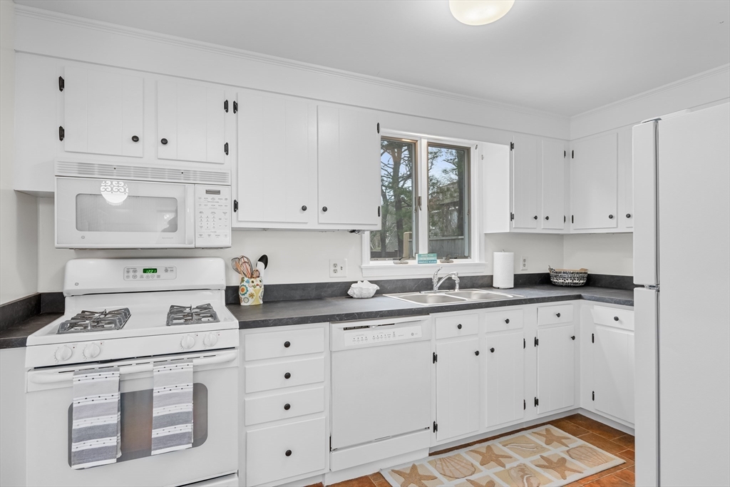 140 Salt Works Road Eastham, MA 02642 - Photo 17 of 42