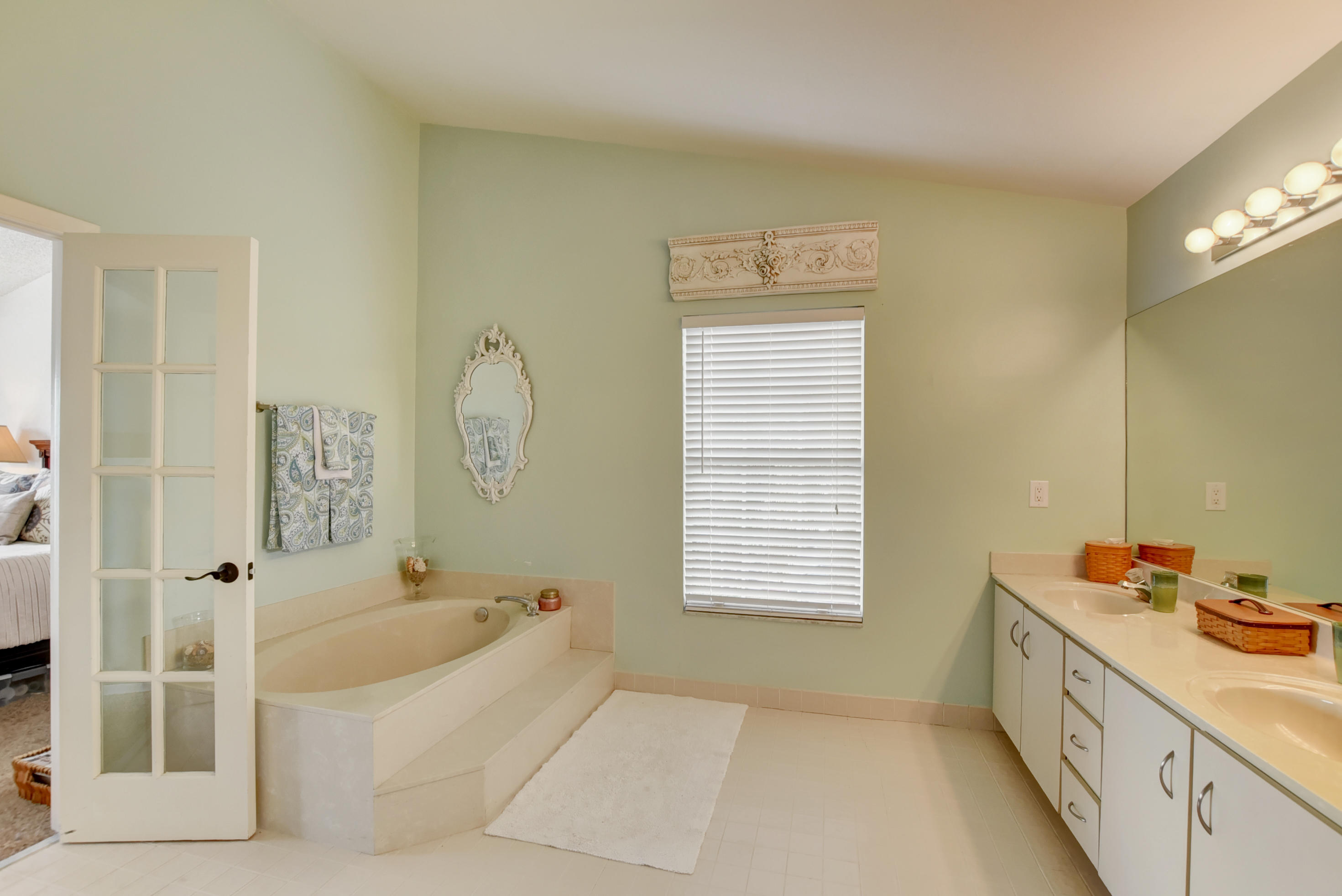 12237 Quilting Lane Boca Raton, FL 33428 - Photo 20 of 27 Master Bathroom