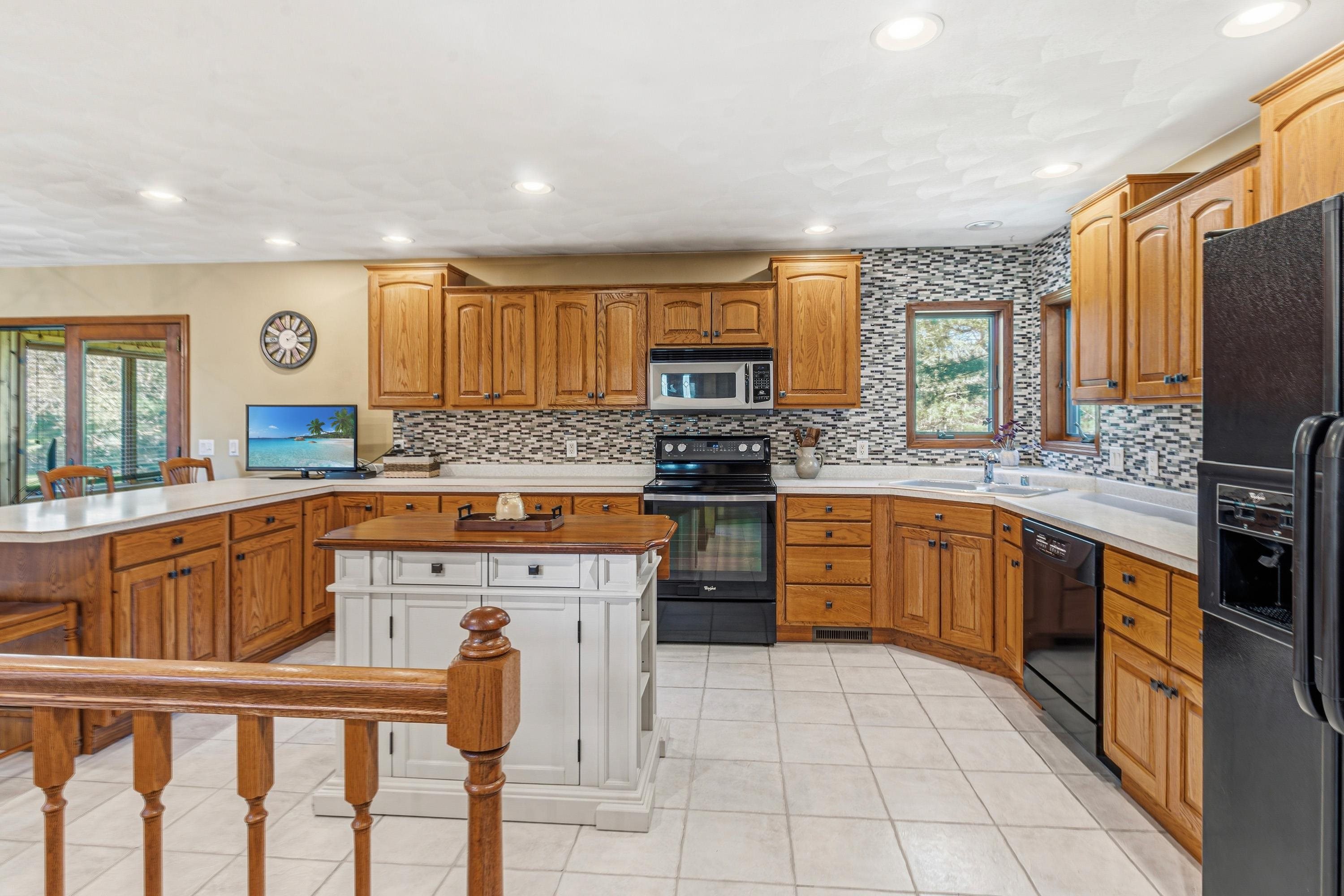 E4564 East Sherwood Spring Green Spring Green, WI 53588 - Photo 5 of 55