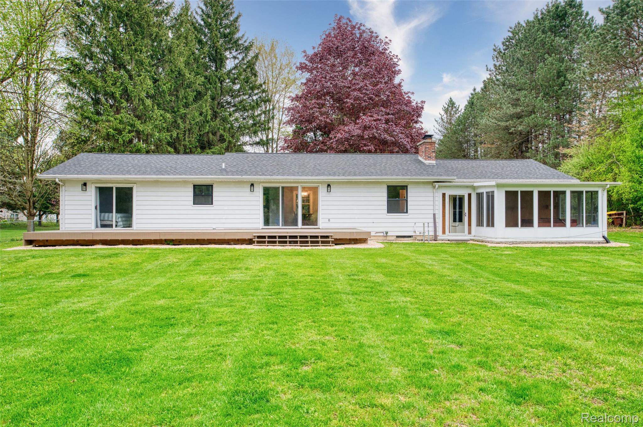 8077 Hunter Road Bath, MI 48808 - Photo 22 of 24 DSC03404_7.jpg