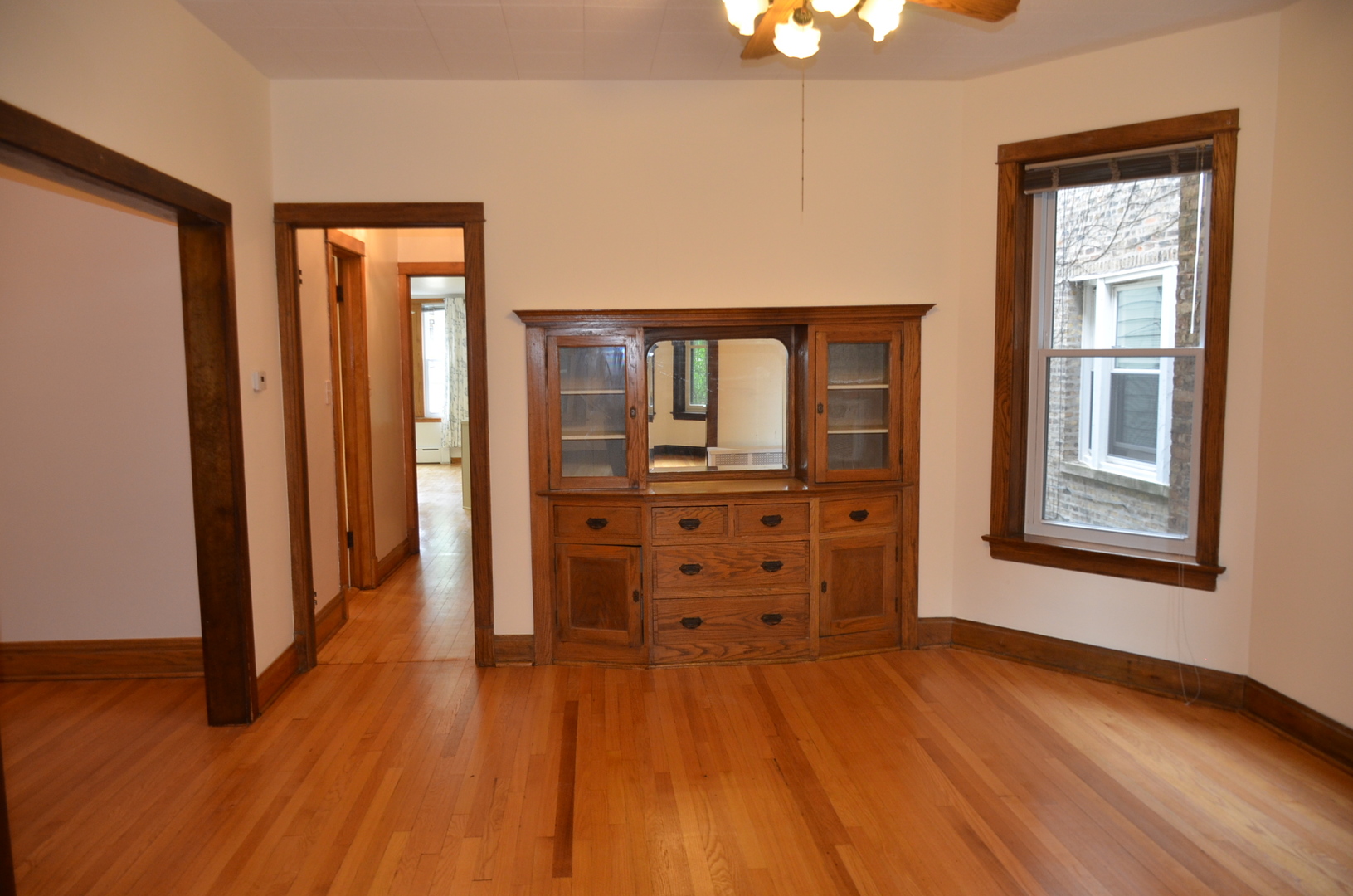 1452 West Rascher Avenue Chicago, IL 60640 - Photo 3 of 31