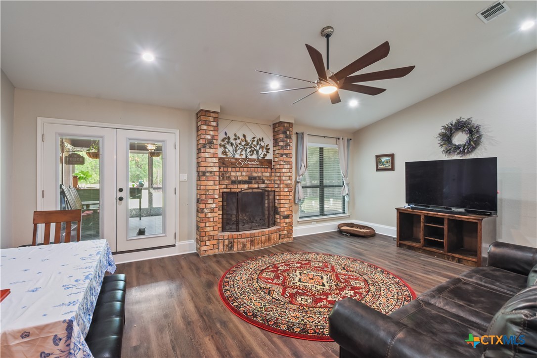 33 Great W Loop Belton, TX 76513 - Photo 5 of 39