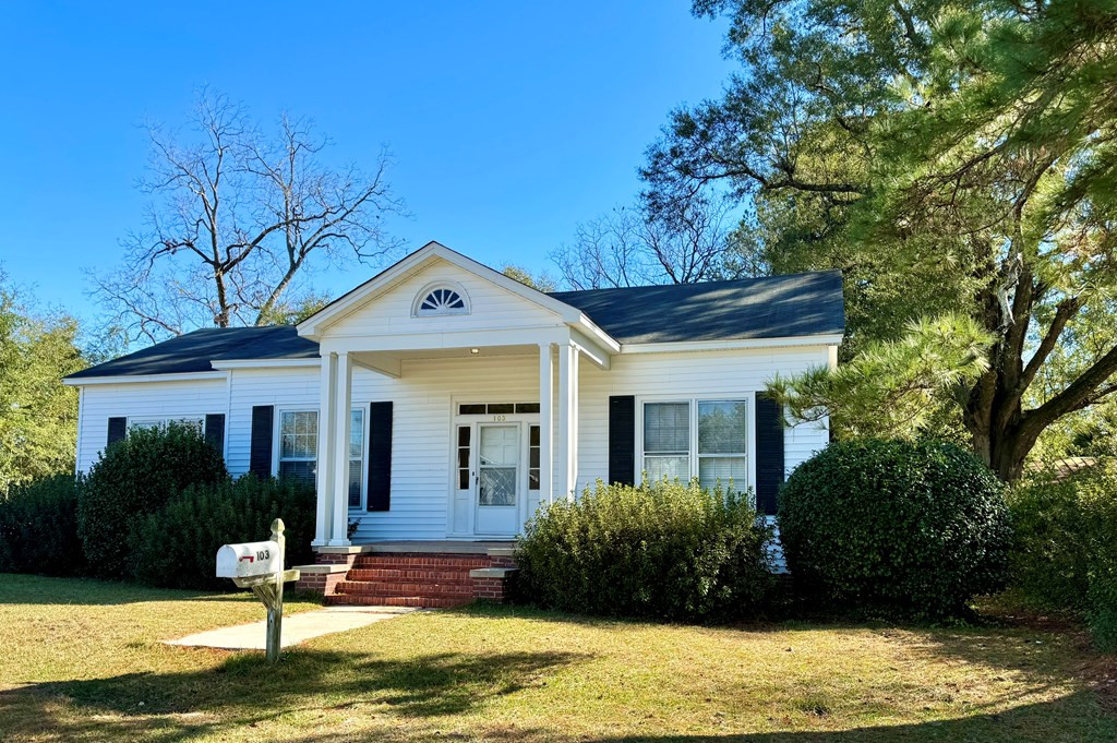 103 Quaker Street St. George, SC 29477 - Photo 3 of 29