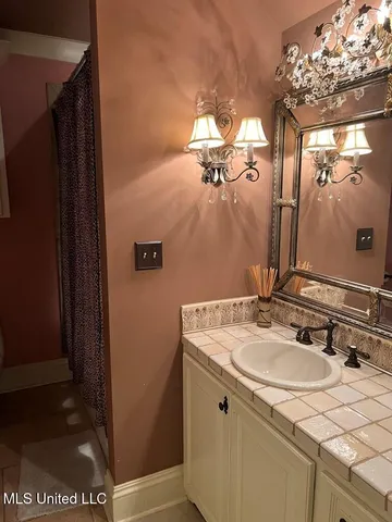 $699,000 | 7 Bluff Street, Natchez, MS 39120