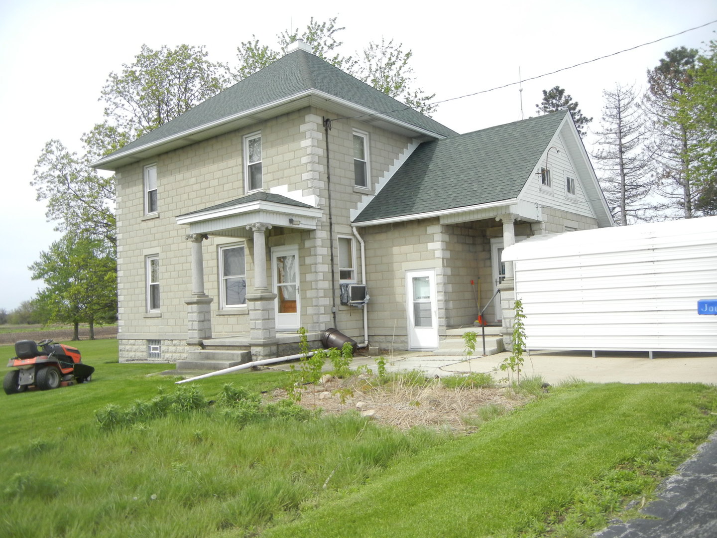 1028 East Corning Road Beecher, IL 60401 - Photo 2 of 30