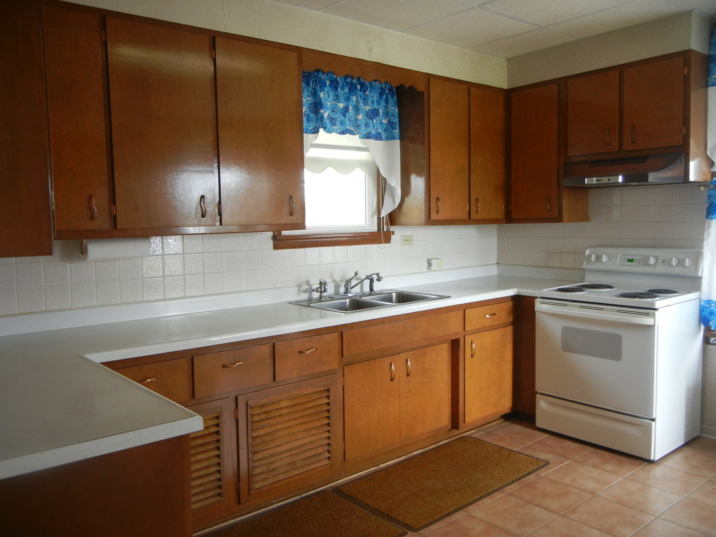 1028 East Corning Road Beecher, IL 60401 - Photo 3 of 30