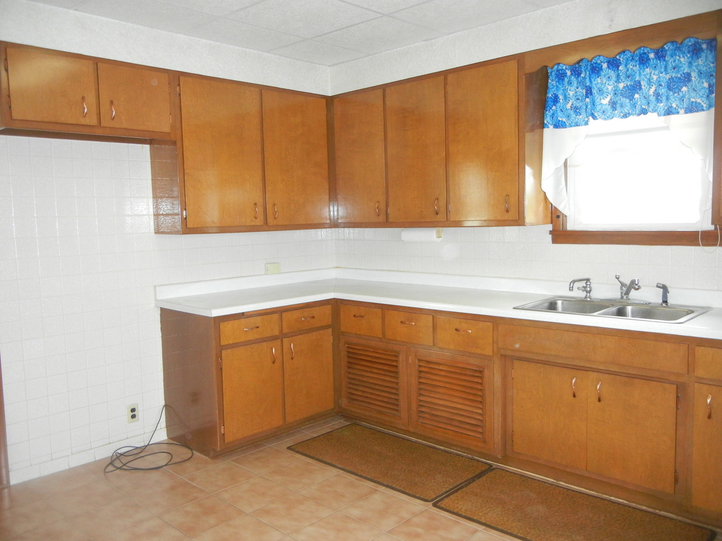 1028 East Corning Road Beecher, IL 60401 - Photo 4 of 30