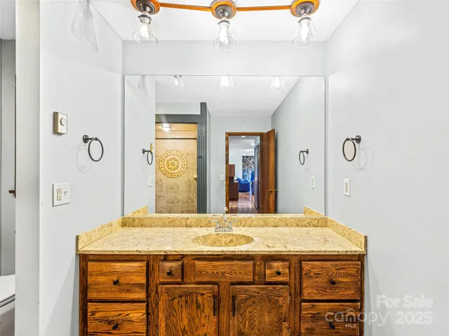 $525,000 | 1326 Valmont Drive, Hendersonville, NC 28791