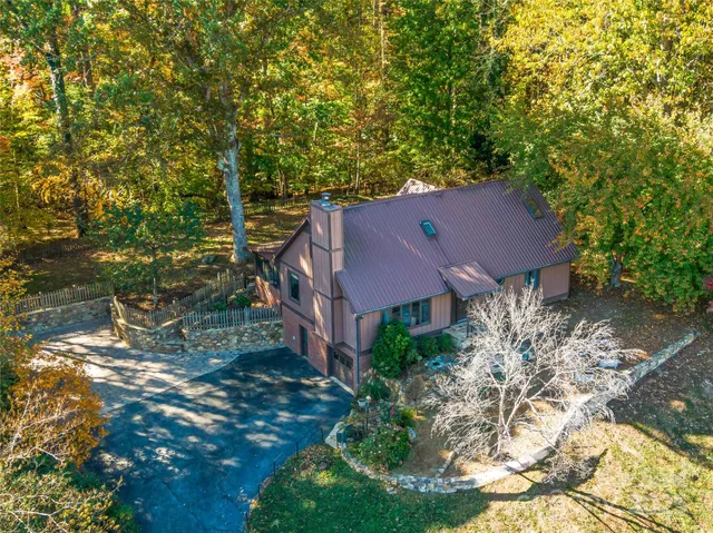 $525,000 | 1326 Valmont Drive, Hendersonville, NC 28791