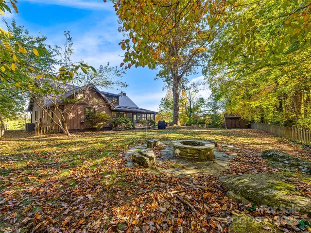 $525,000 | 1326 Valmont Drive, Hendersonville, NC 28791