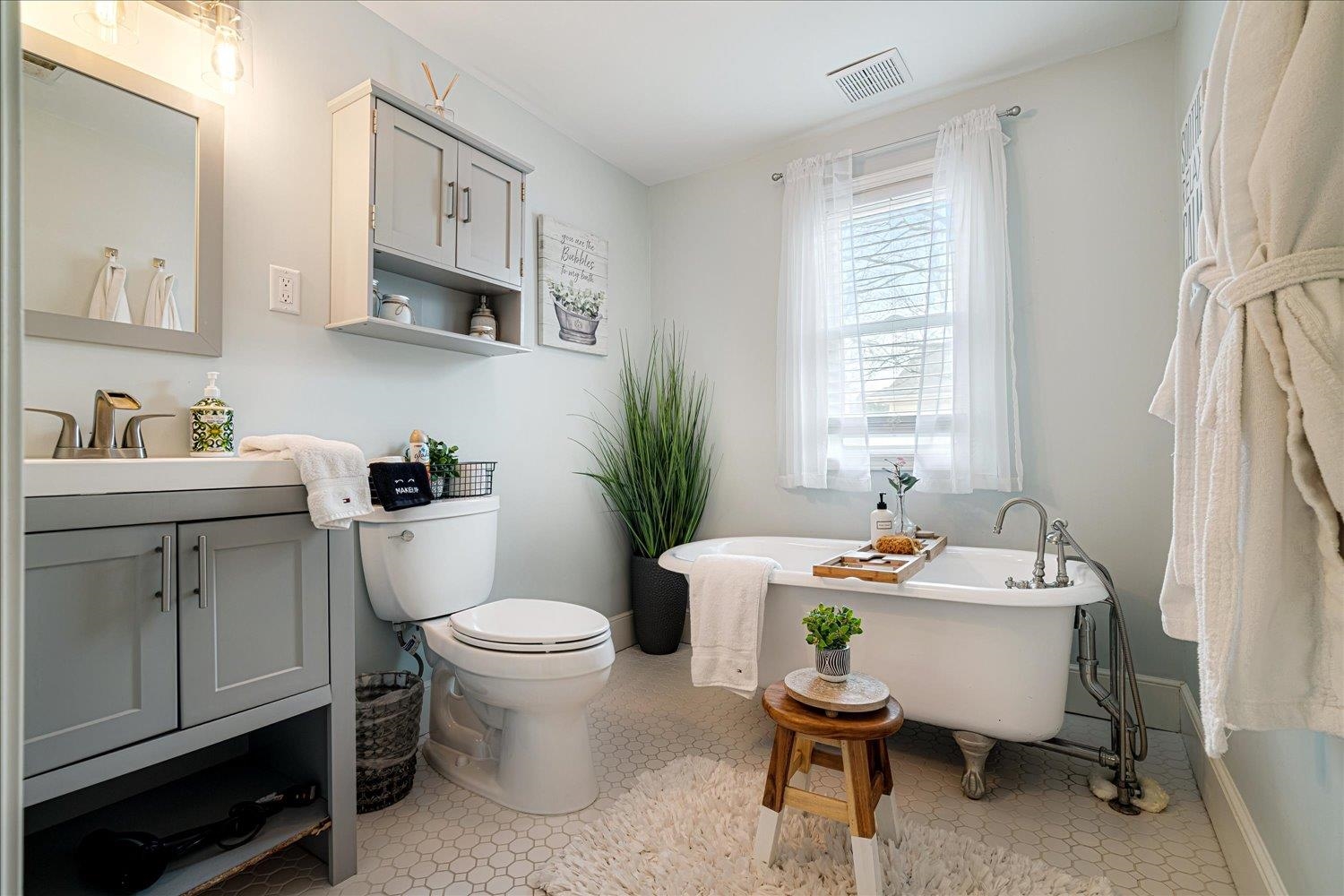 4866 Barfield Road Memphis, TN 38117 - Photo 17 of 29