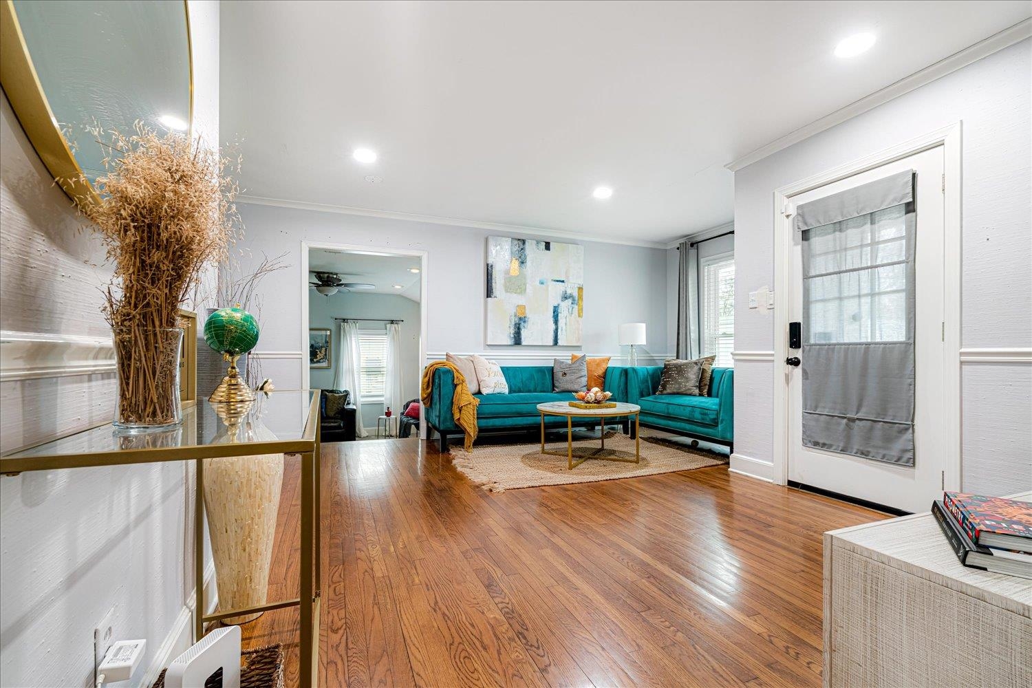 4866 Barfield Road Memphis, TN 38117 - Photo 3 of 29