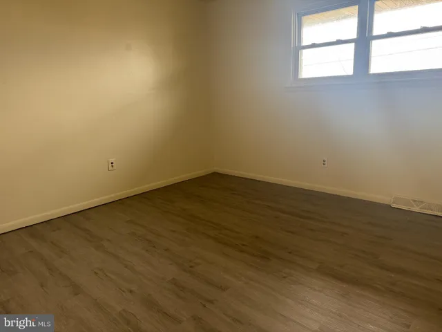 $1,800 | 209 Narberth Avenue, Unit B, Sewell, NJ 08080