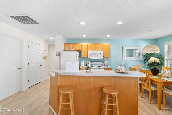 $2,400 | 3350 Club Villas Drive, Unit 1505, Southport, NC 28461