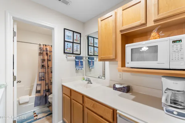 $2,400 | 3350 Club Villas Drive, Unit 1505, Southport, NC 28461