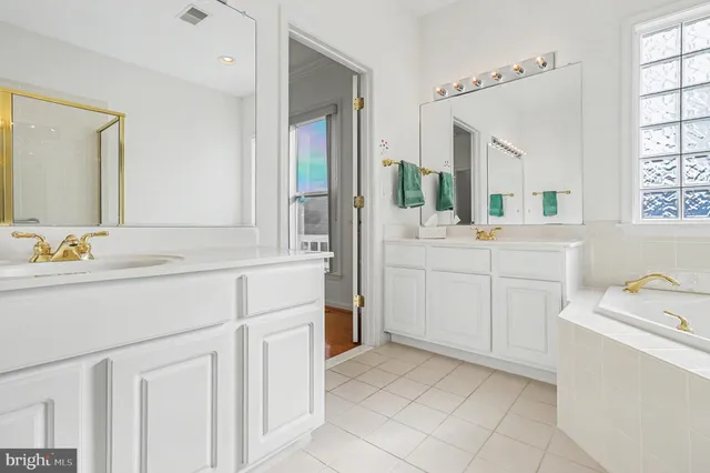 $470,000 | 11 Carson Drive, Fredericksburg, VA 22406