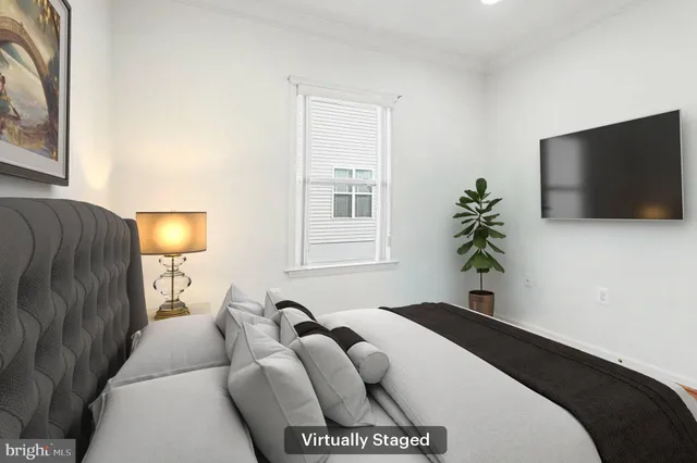 $470,000 | 11 Carson Drive, Fredericksburg, VA 22406