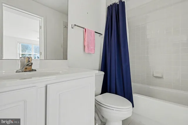 $470,000 | 11 Carson Drive, Fredericksburg, VA 22406