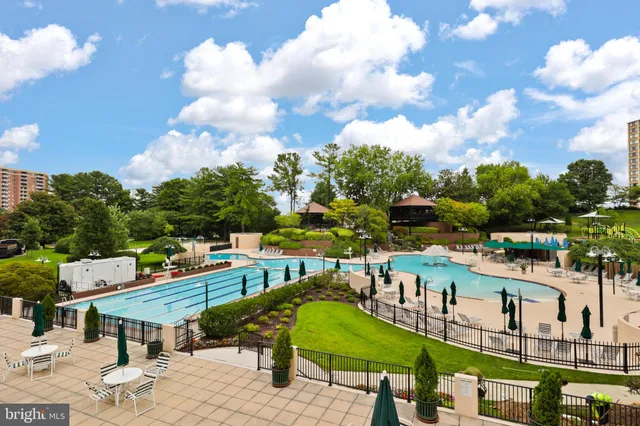 $349,000 | 205 Yoakum Parkway, Unit 1724, Alexandria, VA 22304