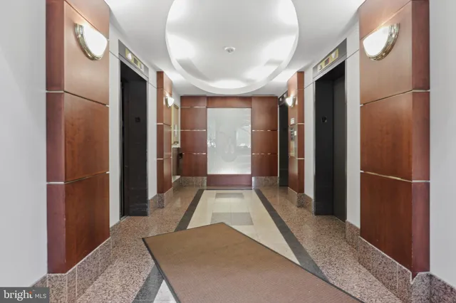 $349,000 | 205 Yoakum Parkway, Unit 1724, Alexandria, VA 22304