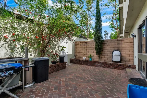 $619,000 | 9903 Karmont Avenue, South Gate, CA 90280