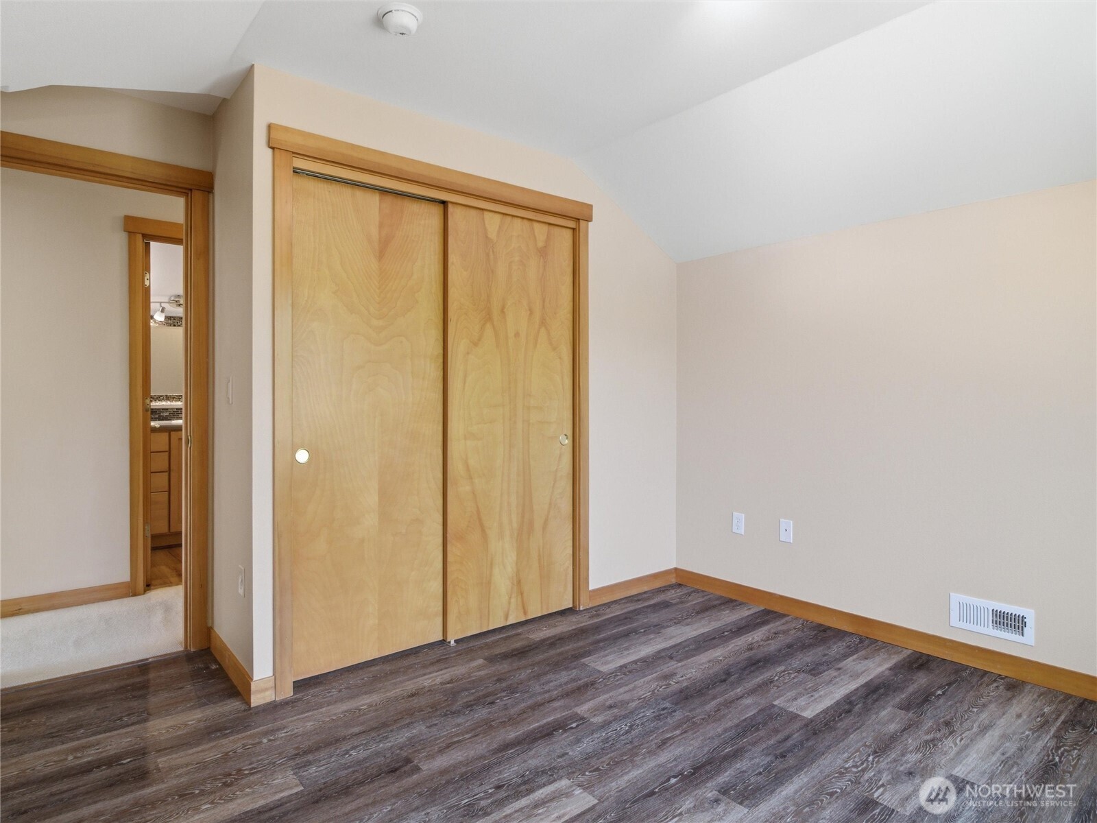 5018 Pleasant Glade Road Northeast Olympia, WA 98516 - Photo 23 of 40