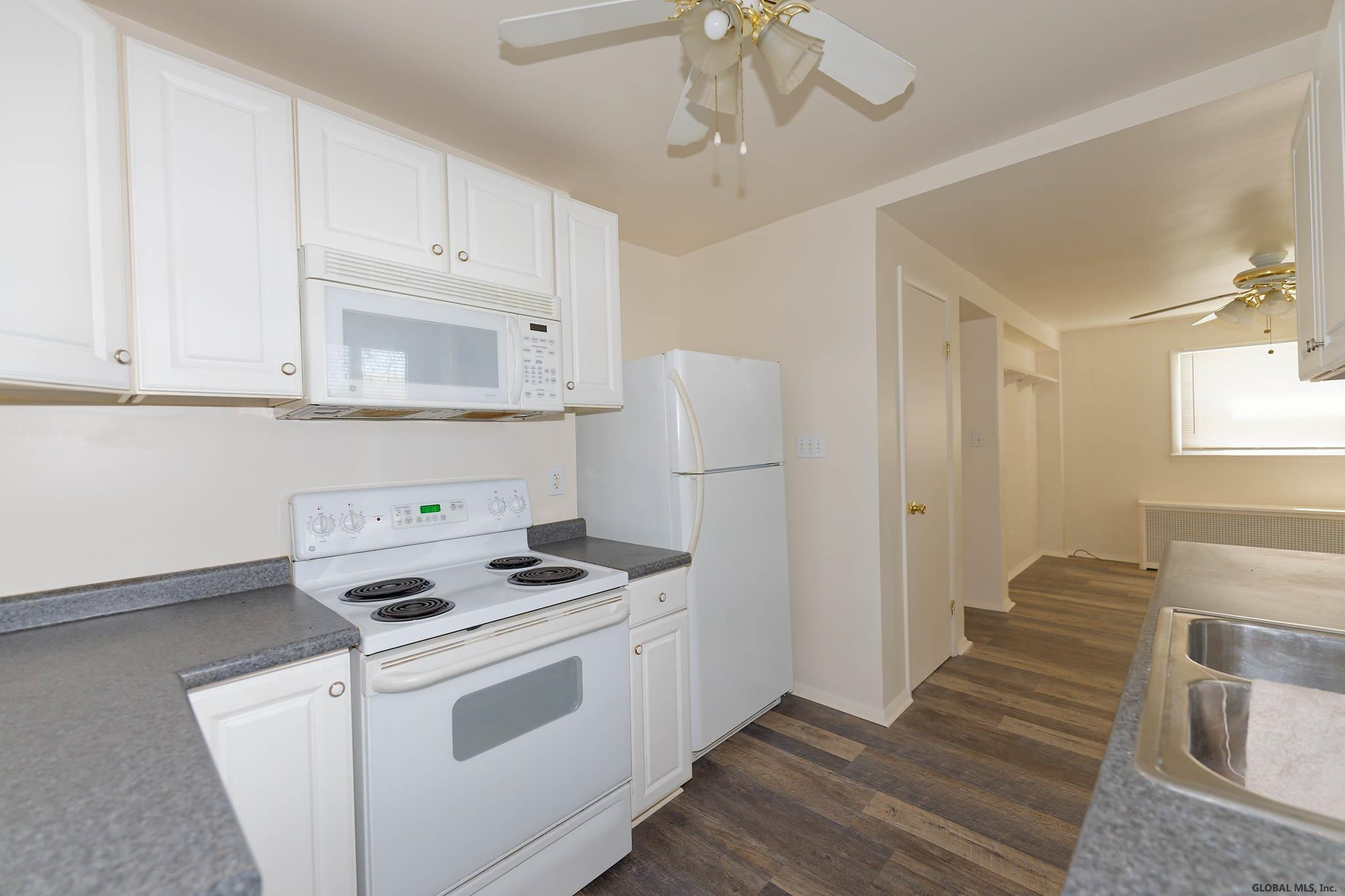 256 A Consaul Road Colonie, NY 12205 - Photo 15 of 46 Photo 16