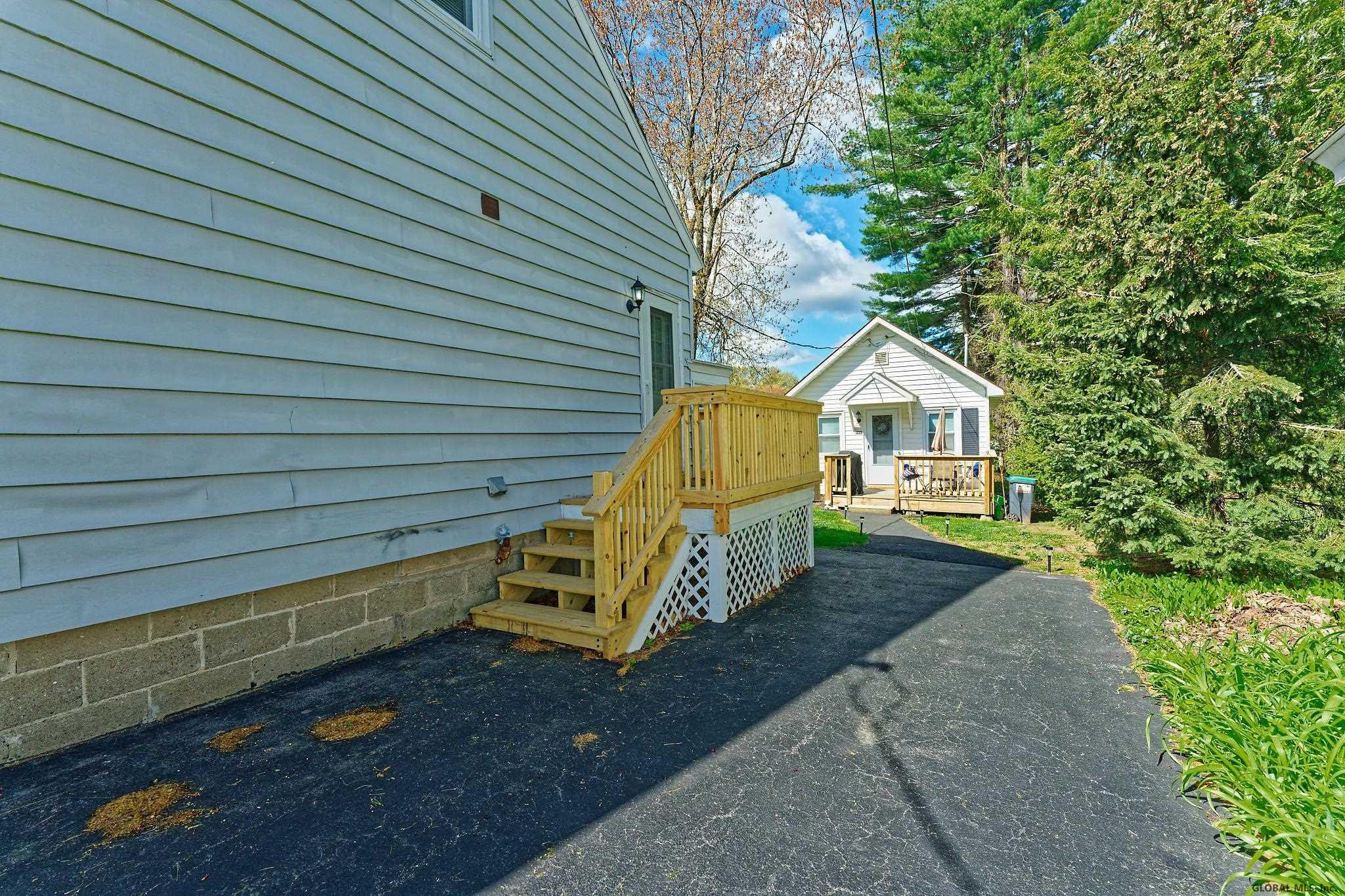 256 A Consaul Road Colonie, NY 12205 - Photo 28 of 46 Photo 29