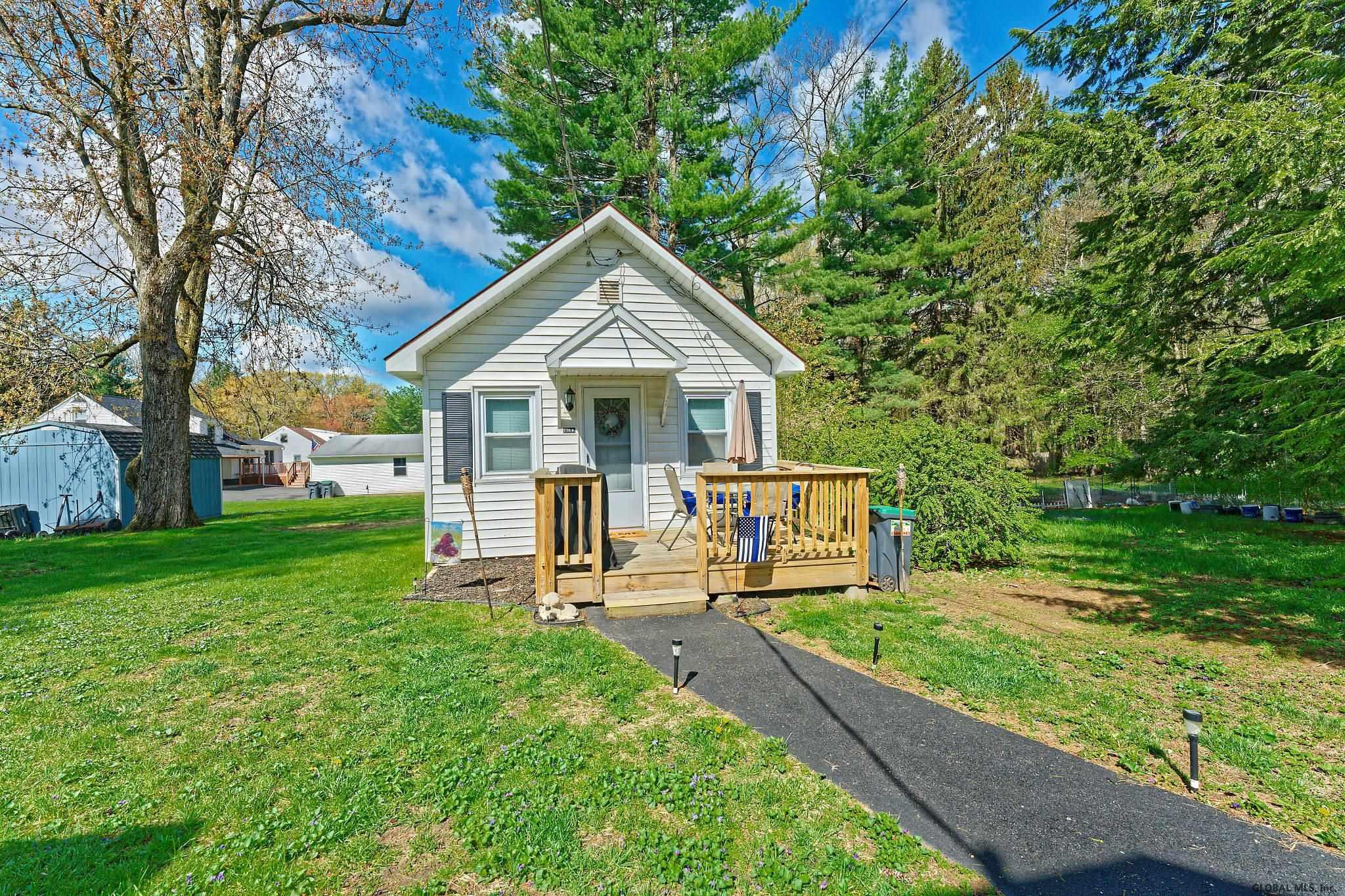 256 A Consaul Road Colonie, NY 12205 - Photo 30 of 46 Photo 31