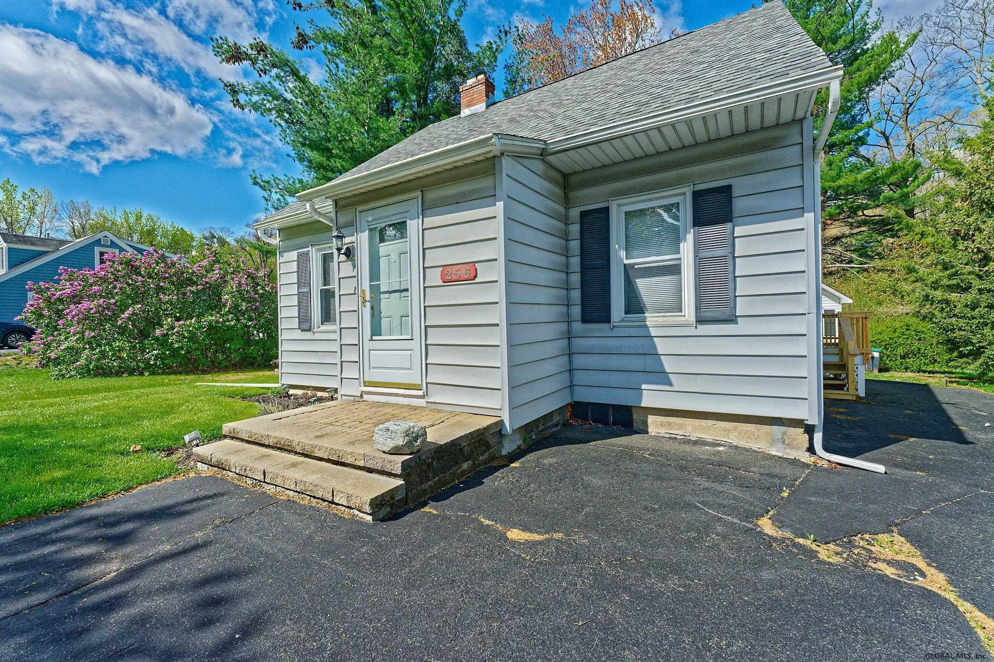 256 A Consaul Road Colonie, NY 12205 - Photo 5 of 46 Photo 6