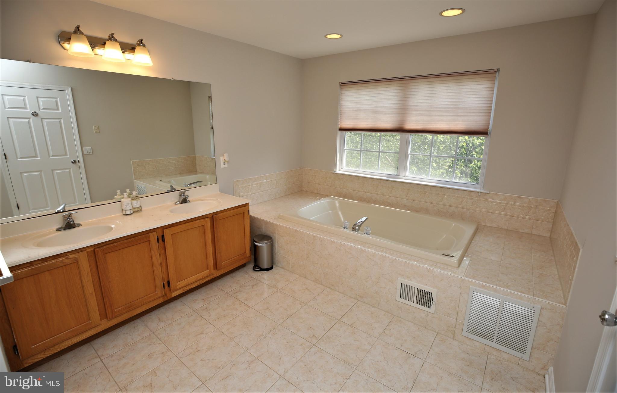 13 Brookside Drive Princeton, NJ 08540 - Photo 35 of 58