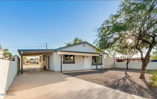 $281,600 | 2951 West Holly Street, Phoenix, AZ 85009