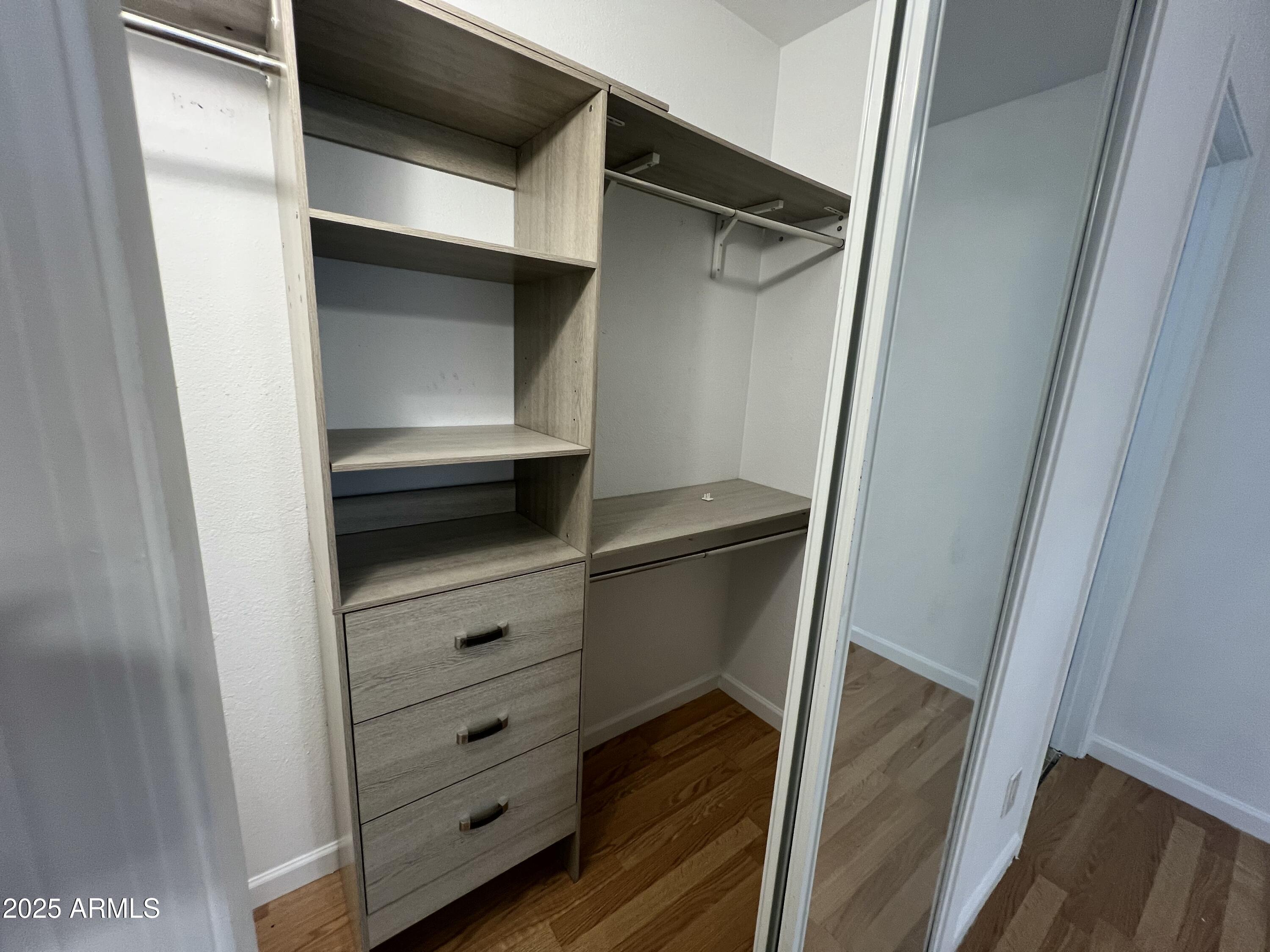 2951 West Holly Street Phoenix, AZ 85009 - Photo 15 of 28 IMG_0906