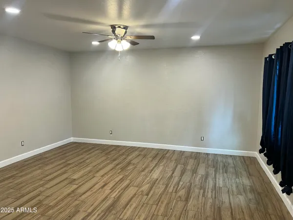 $281,600 | 2951 West Holly Street, Phoenix, AZ 85009