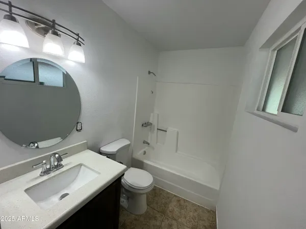 $281,600 | 2951 West Holly Street, Phoenix, AZ 85009