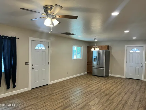 $281,600 | 2951 West Holly Street, Phoenix, AZ 85009