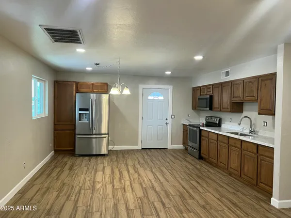 $281,600 | 2951 West Holly Street, Phoenix, AZ 85009