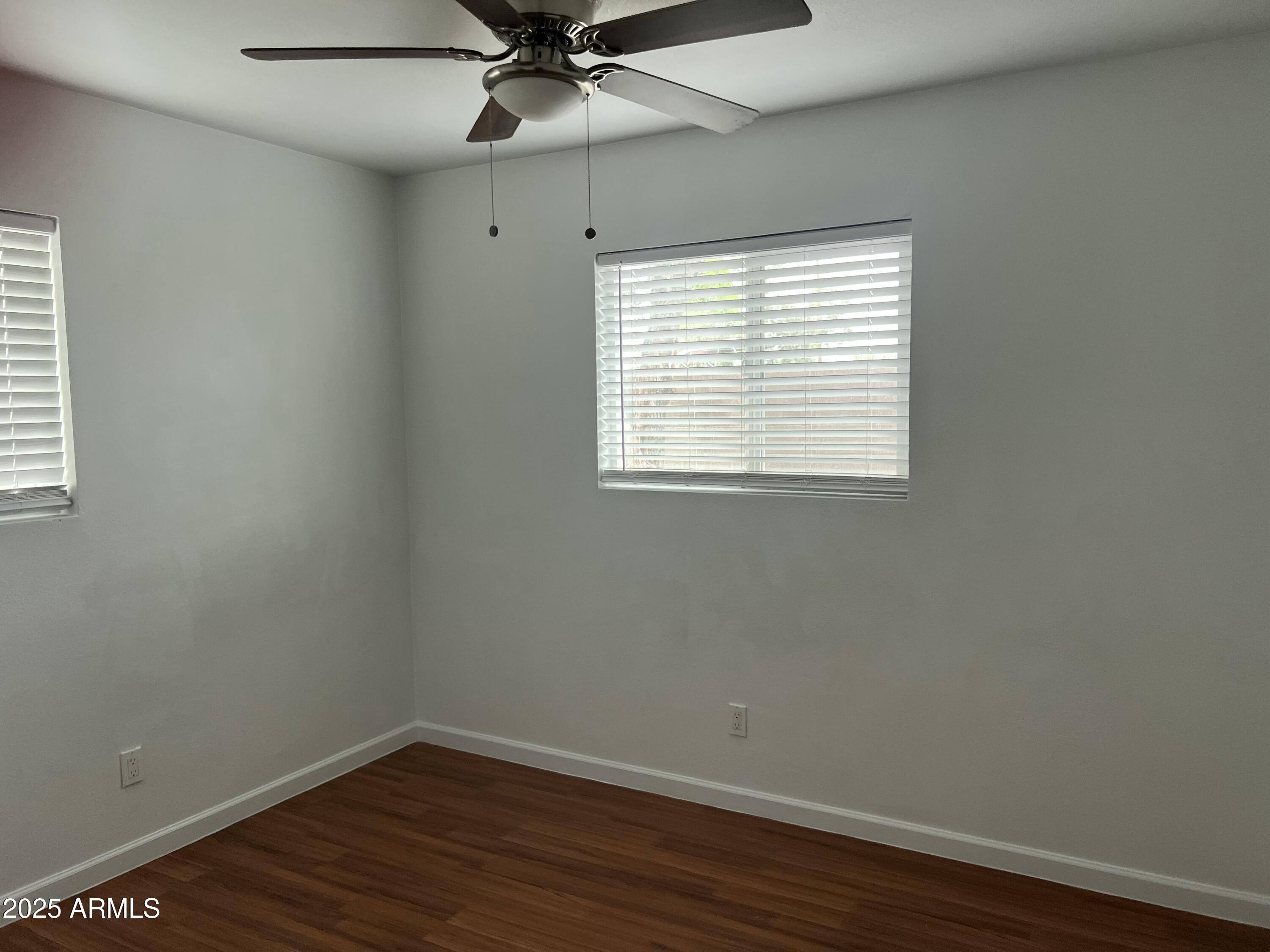 2951 West Holly Street Phoenix, AZ 85009 - Photo 8 of 28 IMG_0896