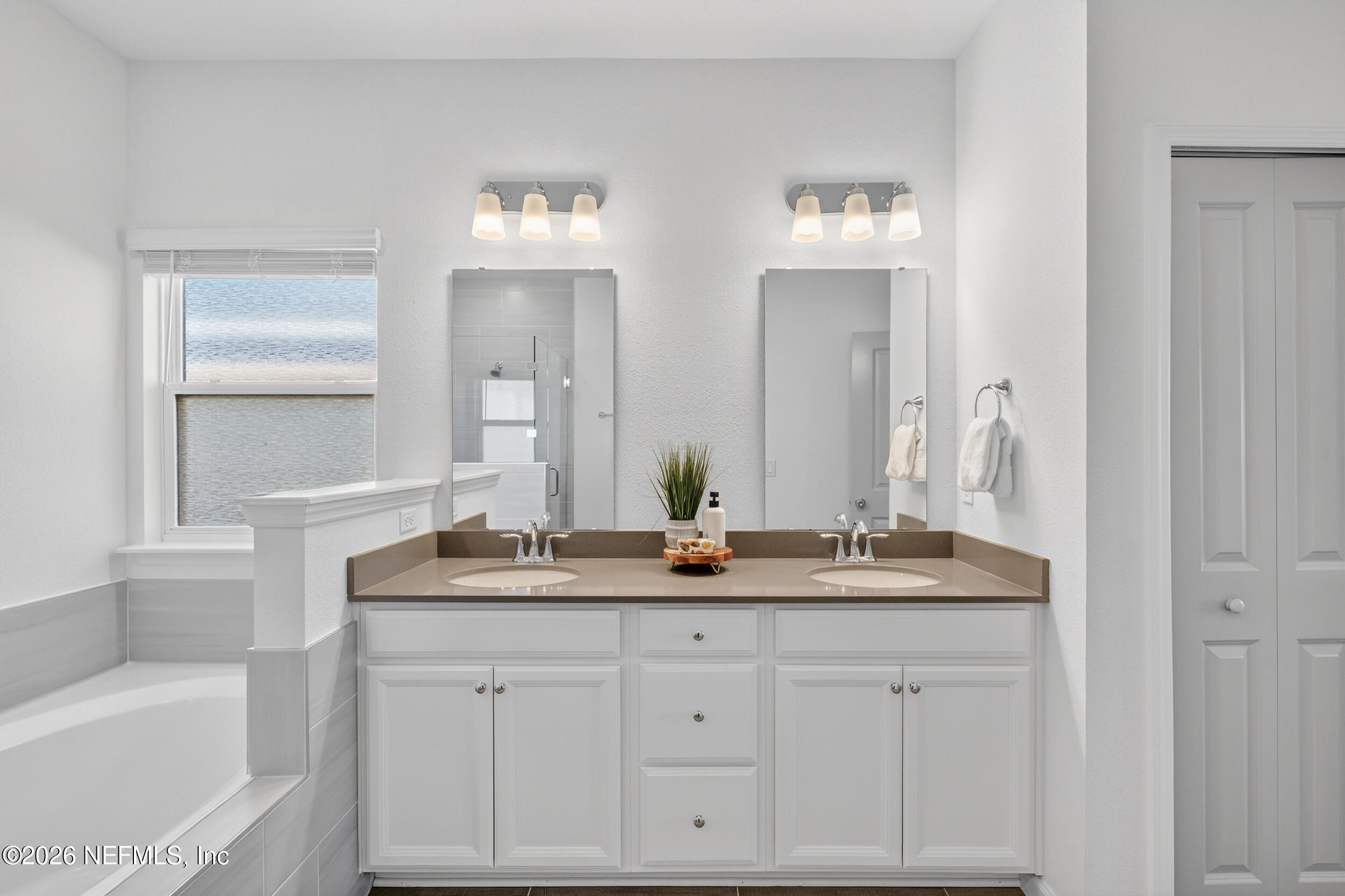 32 Ren Way St. Johns, FL 32259 - Photo 23 of 58 Primary Bath