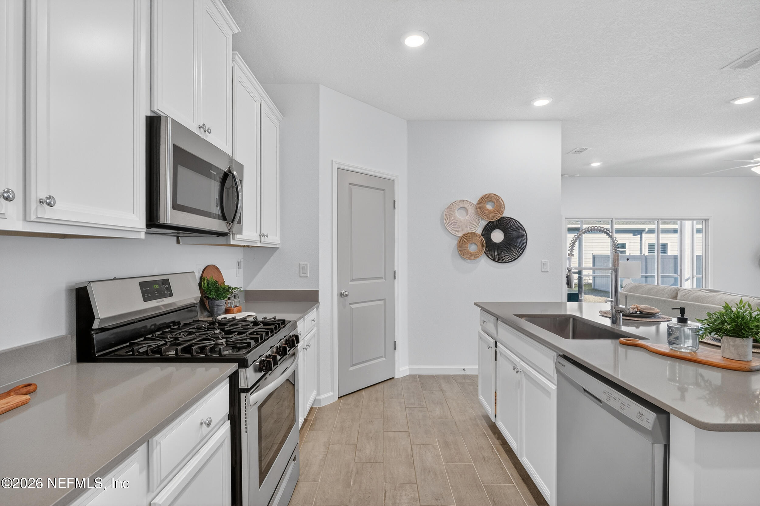 32 Ren Way St. Johns, FL 32259 - Photo 8 of 58 Kitchen