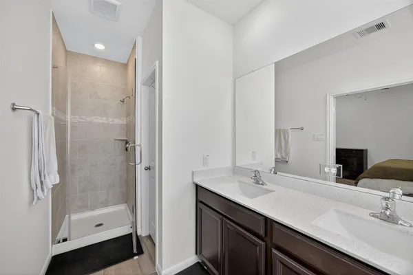 $2,400 | 18830 Shadowfax Trail, Tomball, TX 77377