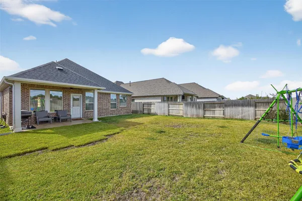 $2,400 | 18830 Shadowfax Trail, Tomball, TX 77377