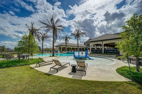 $2,400 | 18830 Shadowfax Trail, Tomball, TX 77377