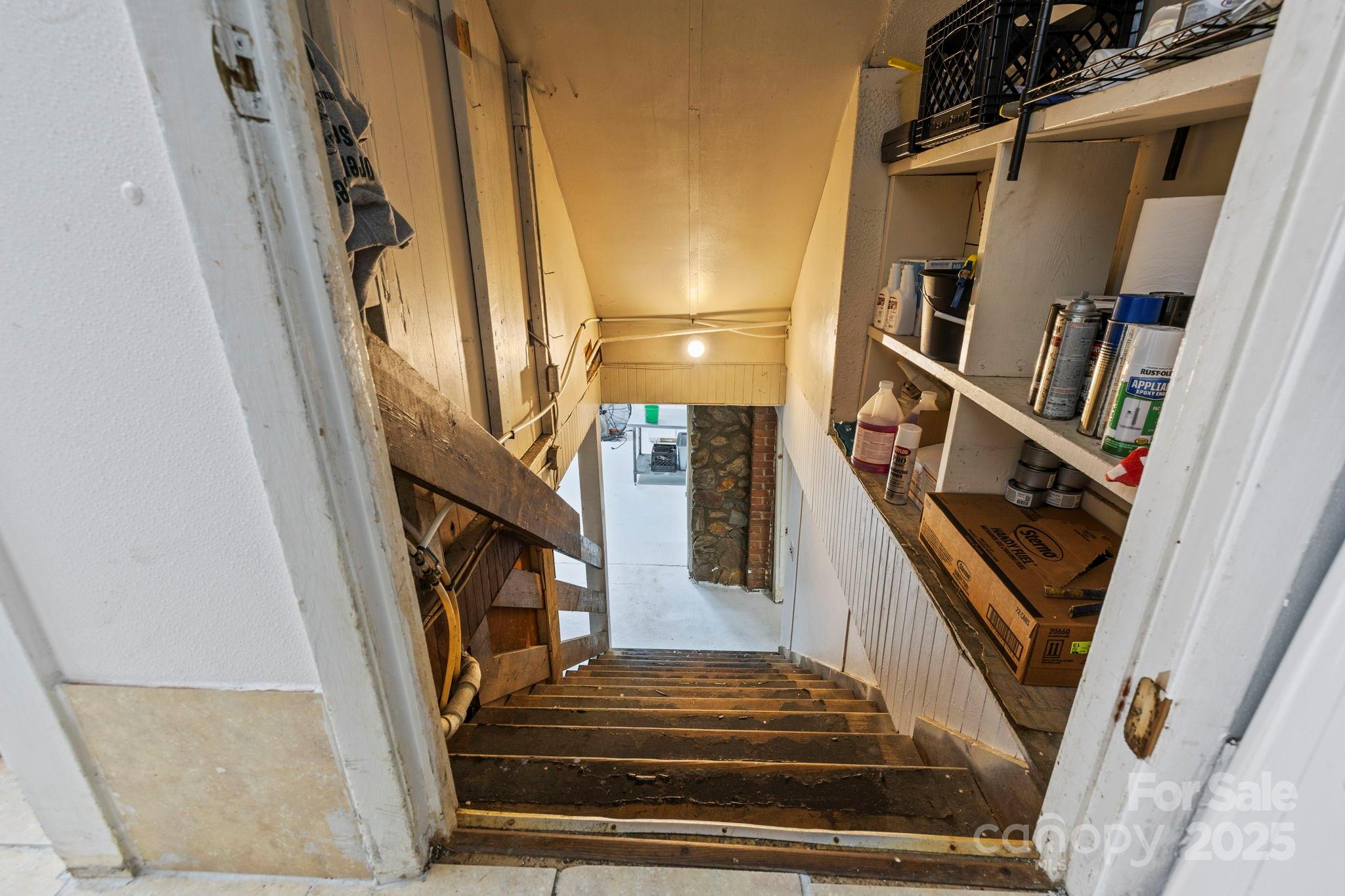 1196 North Country Club Road Brevard, NC 28712 - Photo 38 of 48 a view of an entryway