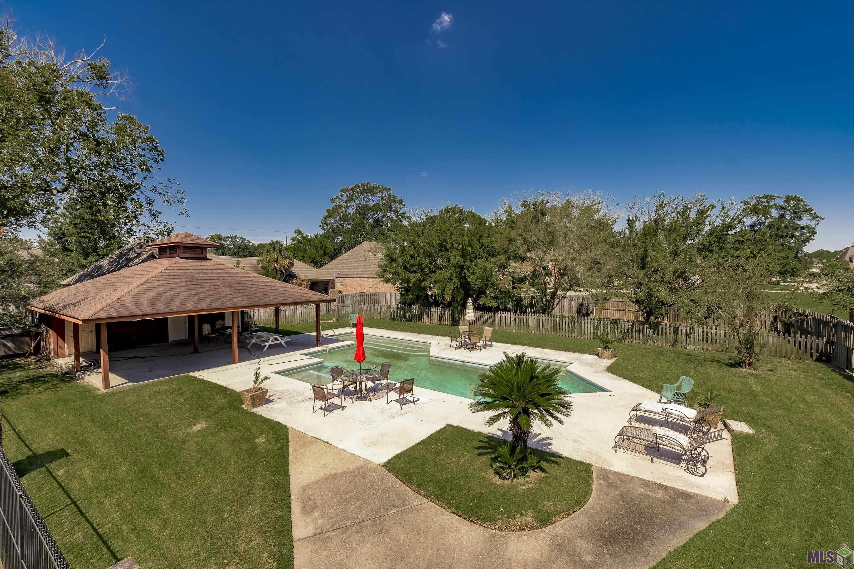 2445 Aubin Lane Baton Rouge, LA 70816 - Photo 25 of 34