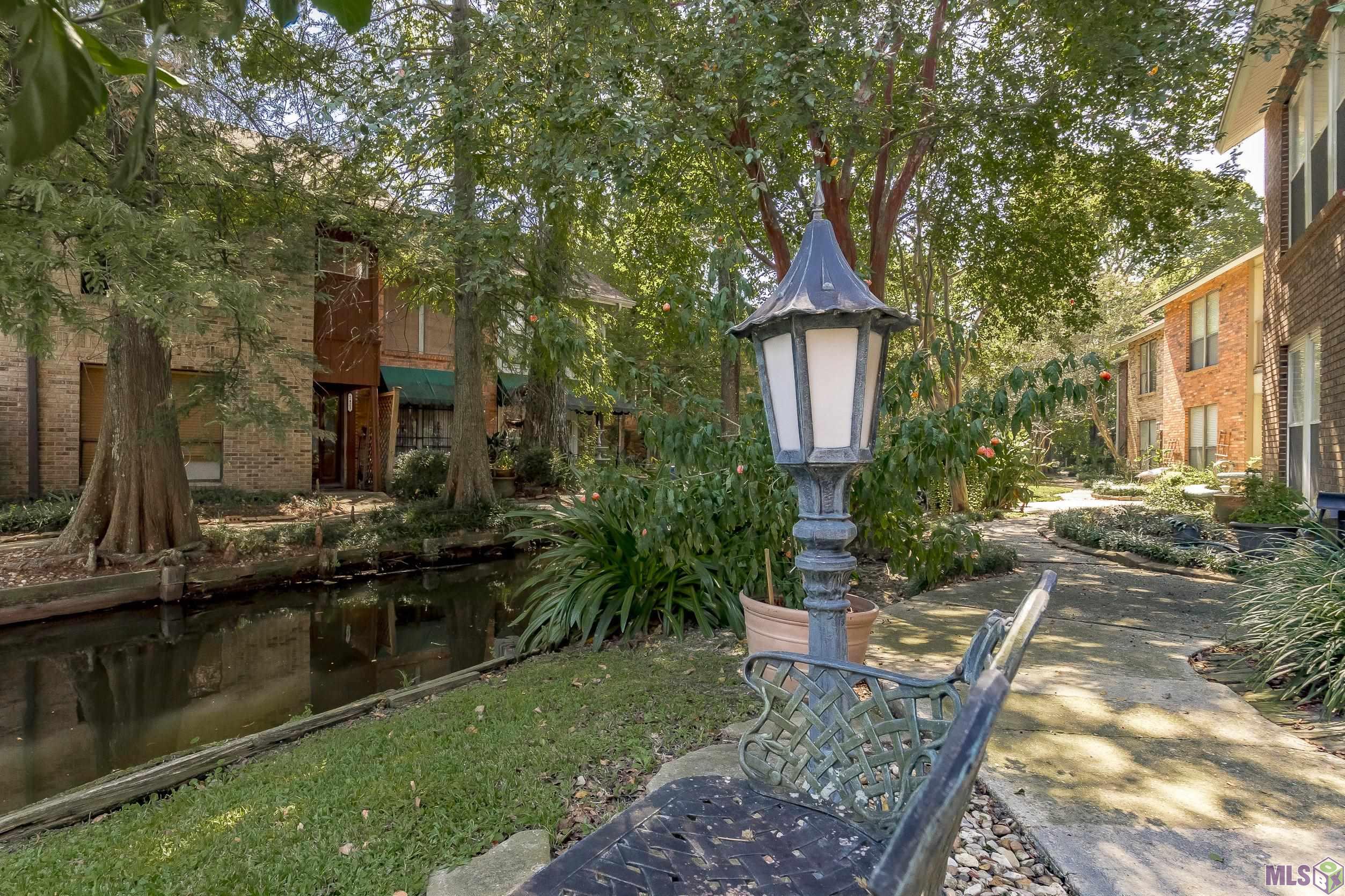 2445 Aubin Lane Baton Rouge, LA 70816 - Photo 27 of 34